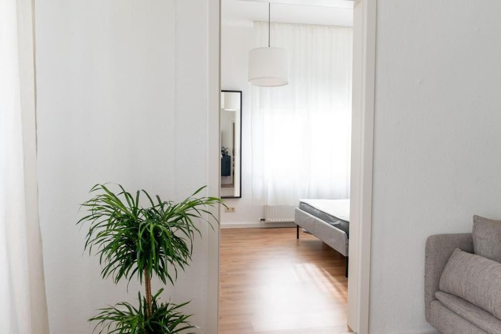 Wohnung Naehe Stadtzentrum Mit Wohnzimmer Und Kueche Coblença Exterior foto